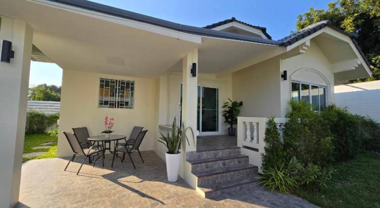 House with 3 rooms for 6 persons in Rayong