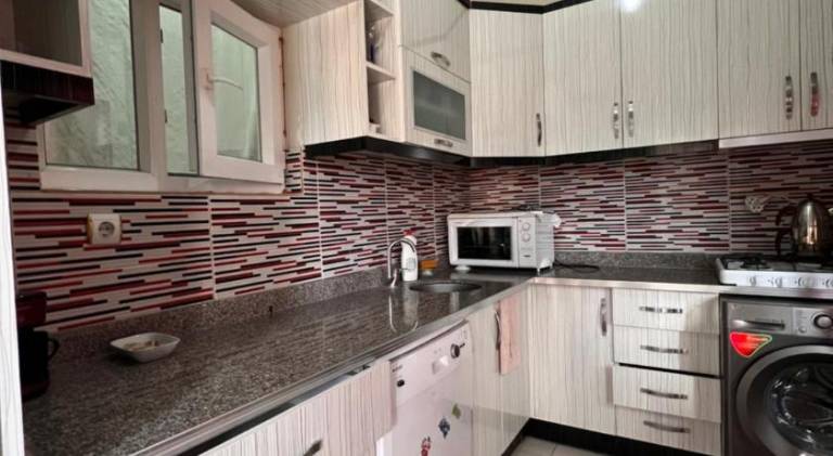 Serviced apartment with patio & garden | Dogs allowed — photo 2