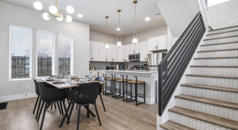 Fully equipped vacation home with barbeque, garden & terrace | Dogs allowed in San Antonio, TX