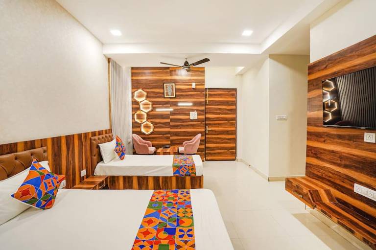 Fabhotel Ts Inn