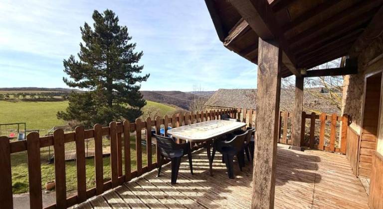 Vacation home with pool in Millau