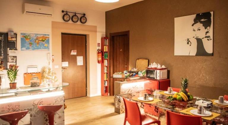 Emmanueli65 fronte clinica per 4 matrimoniale e castello in Piacenza
