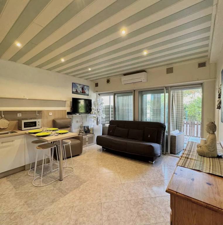Rental apartment with terrace, garden & barbecue — photo 4