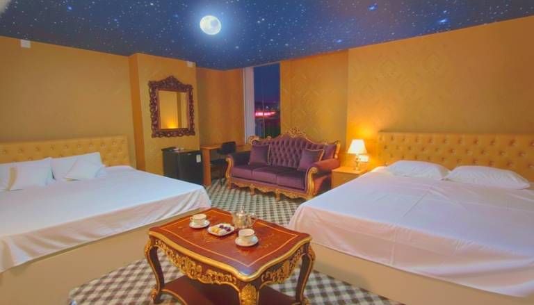 1000 m&sup2; Ferienhaus