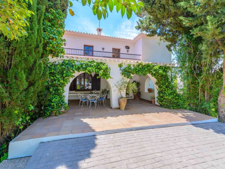 Ferienhaus in Alcaucín, Canillas de Aceituno f&uuml;r max. 14 Personen