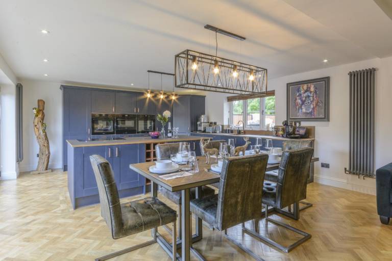 Vacation home with grill, garden & patio in Telford
