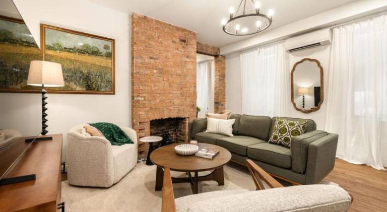 House with 2 rooms for 5 persons in Cincinnati, OH