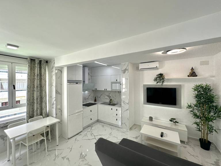Studio flat La Carihuela