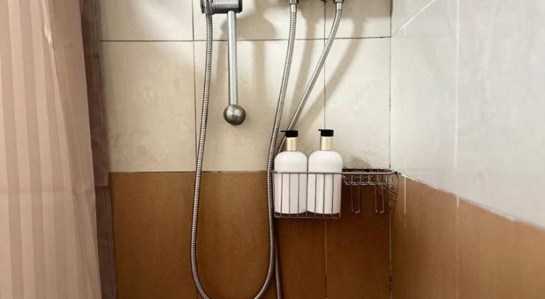 Serviced apartment with pool | Suitable for remote work | Pets are welcome in Manila