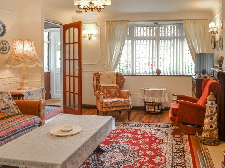 Family-friendly nice cottage with yard | River view | Pet-friendly — photo 4