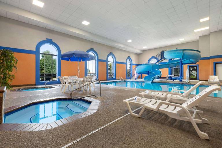 Howard Johnson by Wyndham Billings — photo 2