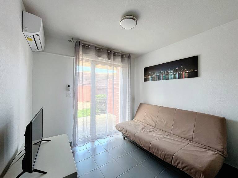 Cozy 1BR Apt with Pool, A/C & Terrace, Close to Beach in Argelès-sur-Mer — photo 4