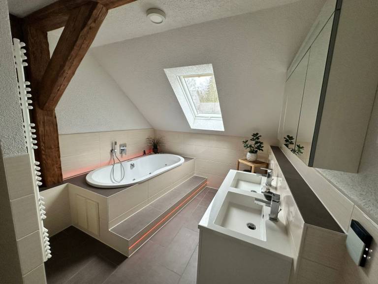 Spacious holiday apartment with jacuzzi & yard | Nature view | Dogs allowed — photo 3