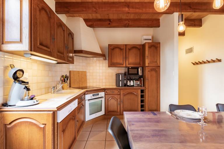 Family-friendly wonderful house with yard, terrace & BBQ | Pets are welcome — photo 3