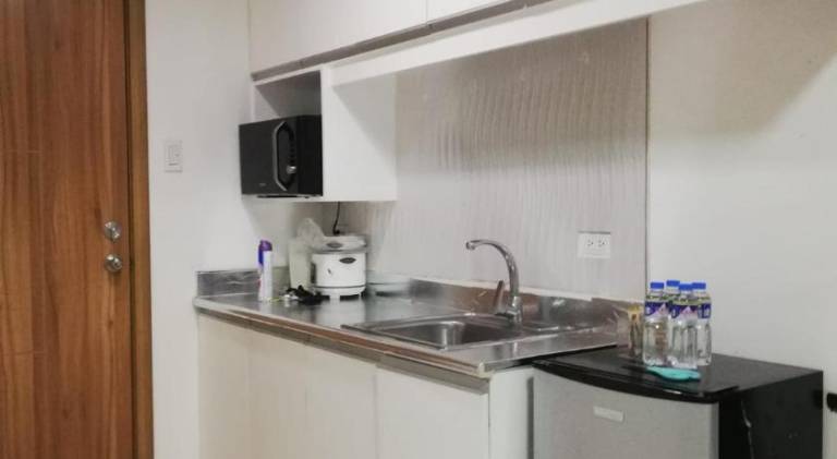 Serviced apartment with pool — photo 5