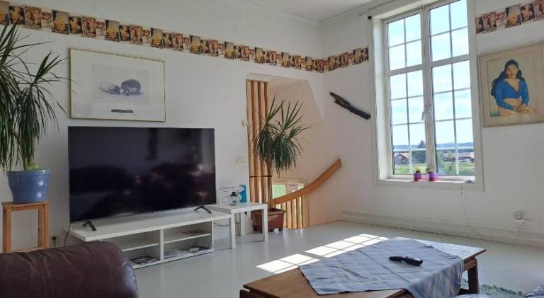 Pleasant rental apartment with yard, pool & terrace | Pets allowed — photo 2