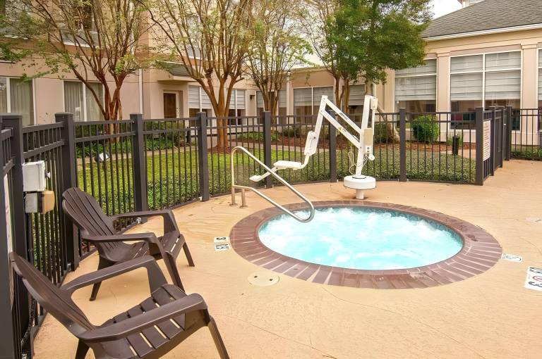 Kenner Garden Hotel in Kenner, LA
