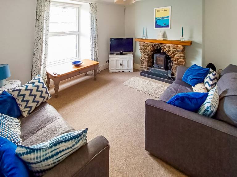 Children-friendly nice cottage with yard | Pets are welcome — photo 3