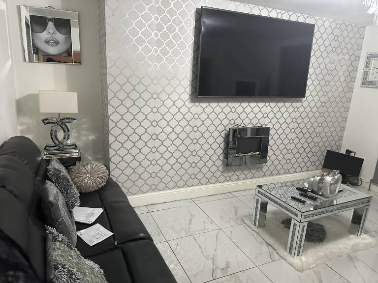 Beautiful 1 Bed House in Bradford