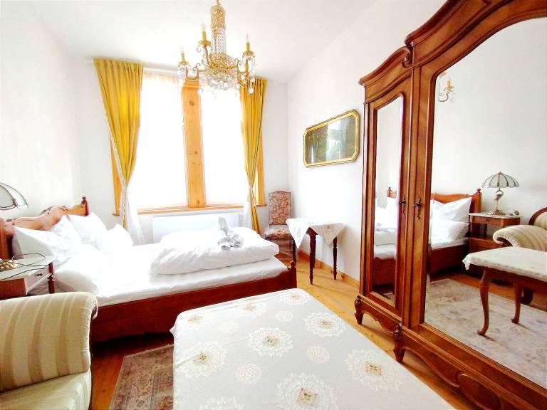 Superior Komfort Suite Frühstück inkl 90m2 bis 5 Personen Halbpesion im Jugendstil Gründerzeit Villa im Harz