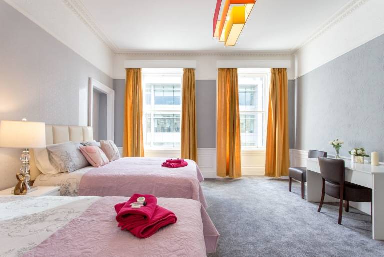 Stunning 2-Bed Apartment in Central Edinburgh in Edinburgh