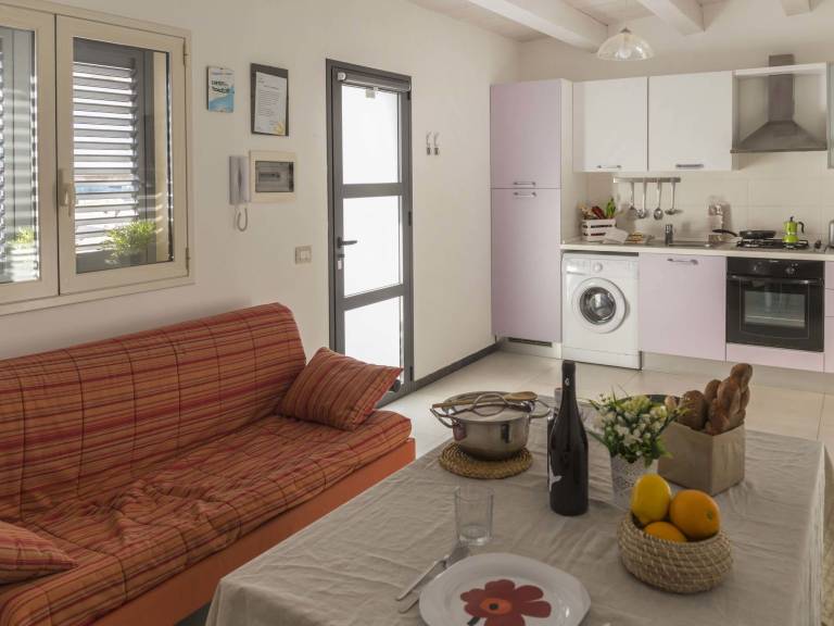 Holiday apartment with terrace & barbecue — photo 4