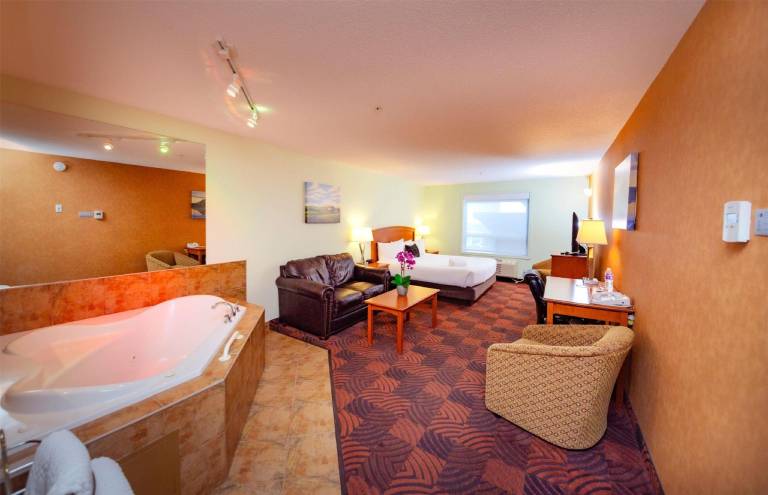 Service Plus Inn and Suites Calgary — photo 2