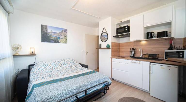 Appartement tout equipe a 6min a pied de la gare st charles — photo 4