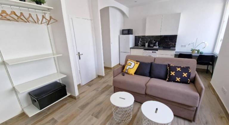 Rental apartment with 1 room for 2 persons in La Valette-du-Var