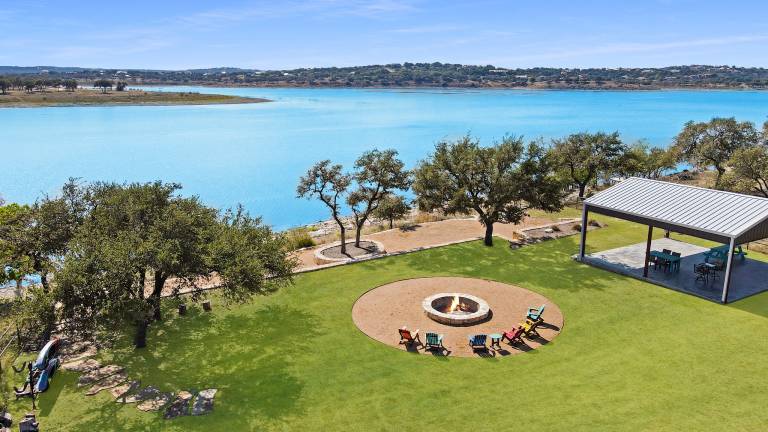 Tres A Lake Retreat — photo 4