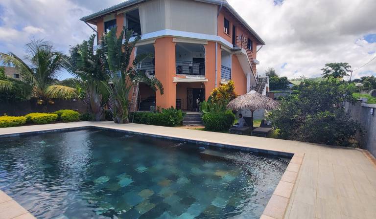Holiday apartment with pool, patio & yard | Pets are welcome — photo 4
