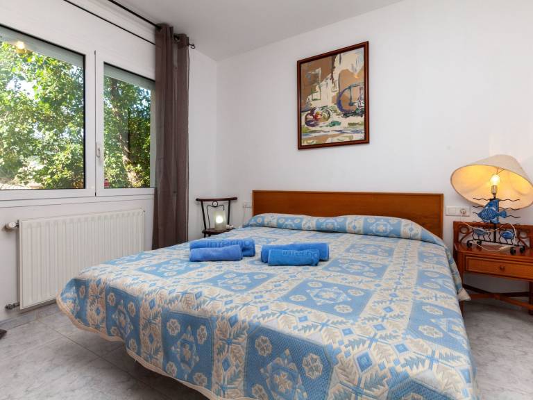 Family-oriented house with barbeque, garden & terrace | Sea view | Close to the beach | Pets allowed — photo 5