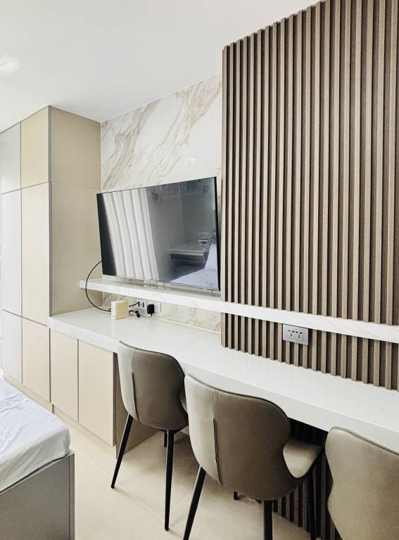 Apartment with pool & terrace | City view — photo 4