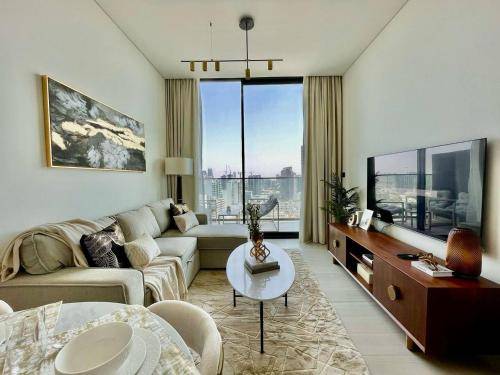 Apartment Emirates Hills
