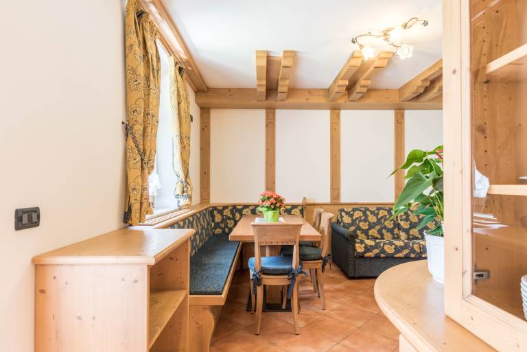 Ferienwohnung mit Hund in Almazzago, Folgarida - Marilleva f&uuml;r max. 6 Personen