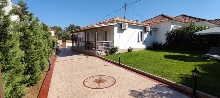 Villa Alykes