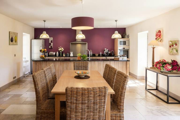 Child-friendly vacation home with garden, private pool & patio | Pets allowed — photo 2