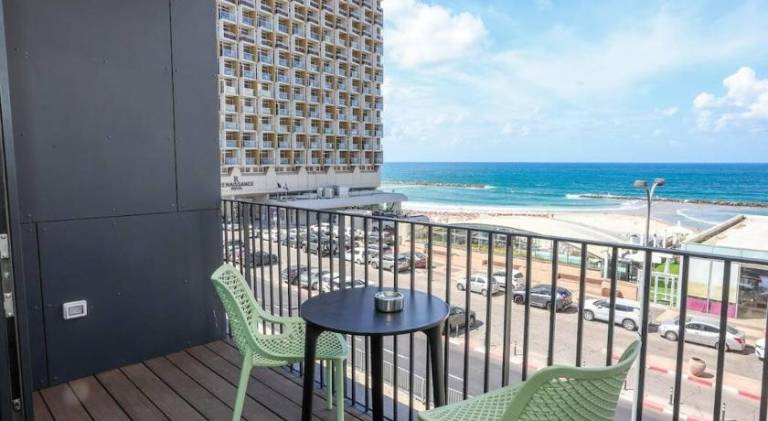Luxury 2BD Beach Apartment 19 — photo 5