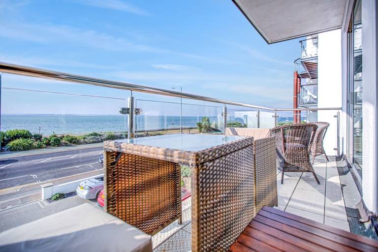 Apartment Leigh-on-Sea