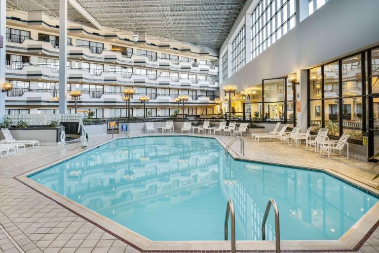 Howard Johnson by Wyndham Lima — photo 3