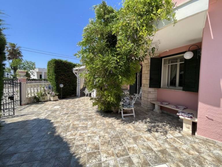 Family-oriented beautiful villa with garden | Next to the beach | Dogs allowed — photo 5