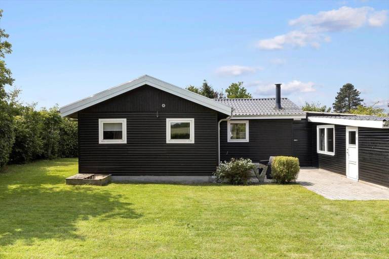 House with sauna, grill & terrace in Bogense