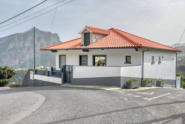 Casa dos Anjos a Home in Madeira