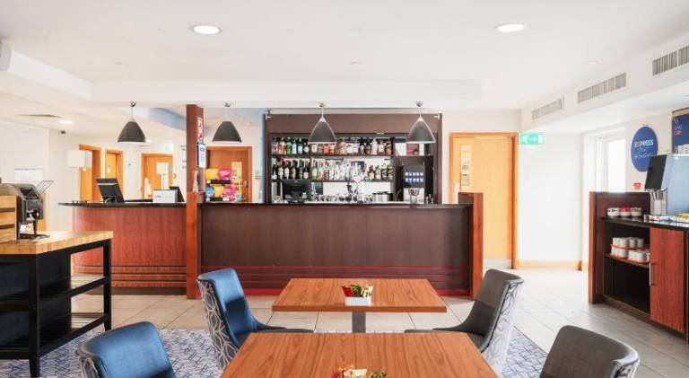 Holiday Inn Express Shrewsbury By IHG — photo 2