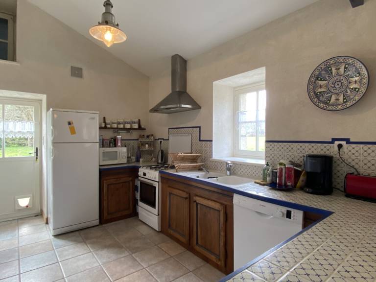 Fully equipped house with barbeque & yard | Pets are welcome — photo 5