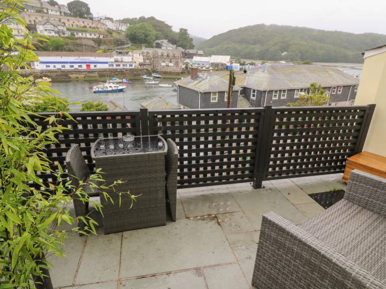 Cottage with yard | Beach view — photo 5