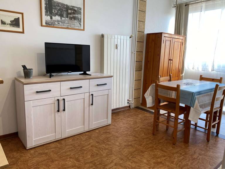 Bright T1 Apartment with Modern Amenities in Balaruc-les-Bains — photo 2