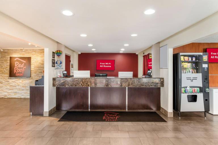 Red Roof Inn Albuquerque - Midtown — photo 4