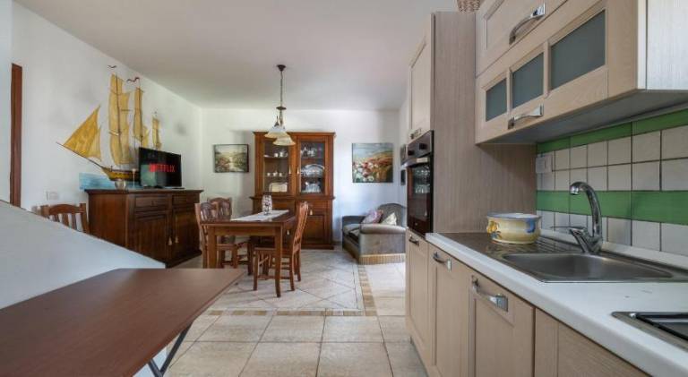 Rental apartment with 2 rooms for 4 persons — photo 3