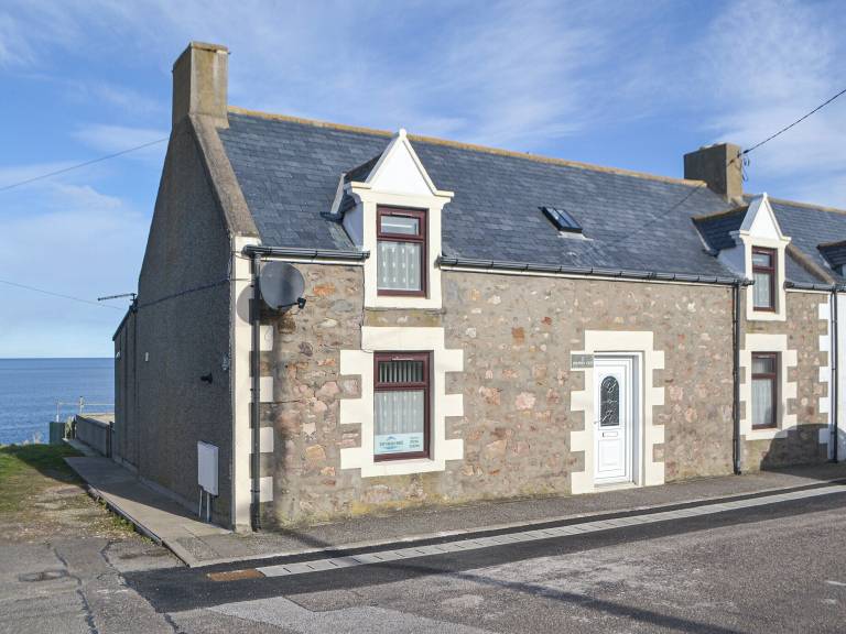 Cottage Cullen